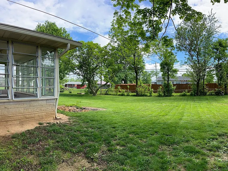 4071 W Broadway Ave — Photo 16