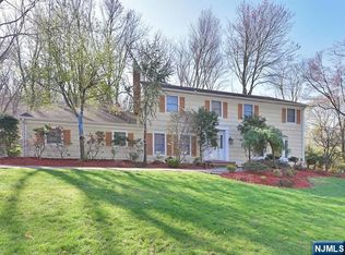 1 Frasco Ln, Norwood, NJ 07648