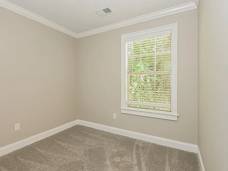 885 Trace Cir NE — Photo 14