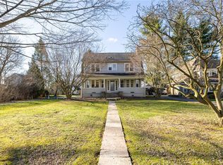 157 Sunset Dr, Rochester, NY 14618