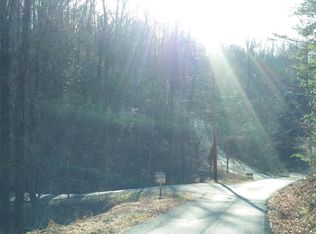 Red Bud Rd, Sevierville, TN 37876