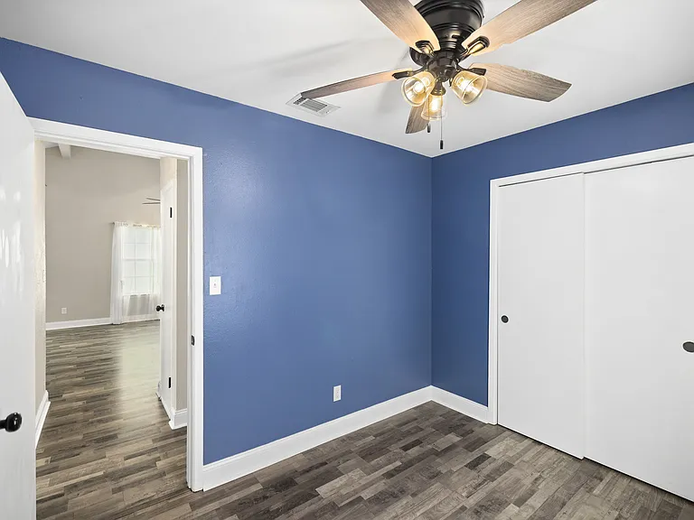 3045 Yorktown Cir — Photo 34