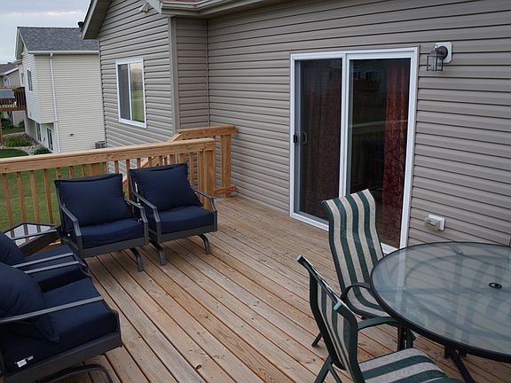 4th image of 1131 38th Ave S