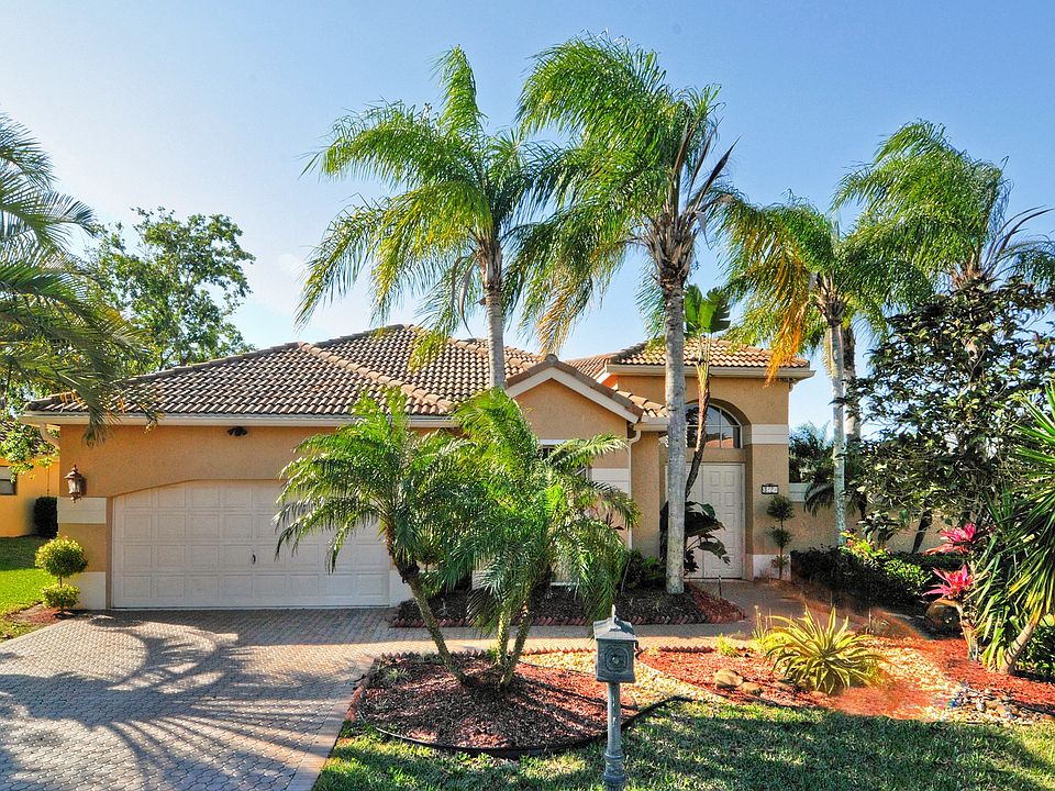 Property sitting on a cul-de-sac