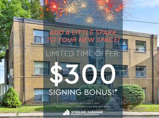 5 Greentree Court, Toronto, ON M6M 2A6