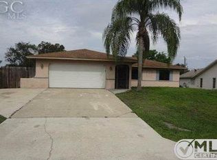 17373 Braddock Rd, Fort Myers, FL 33967