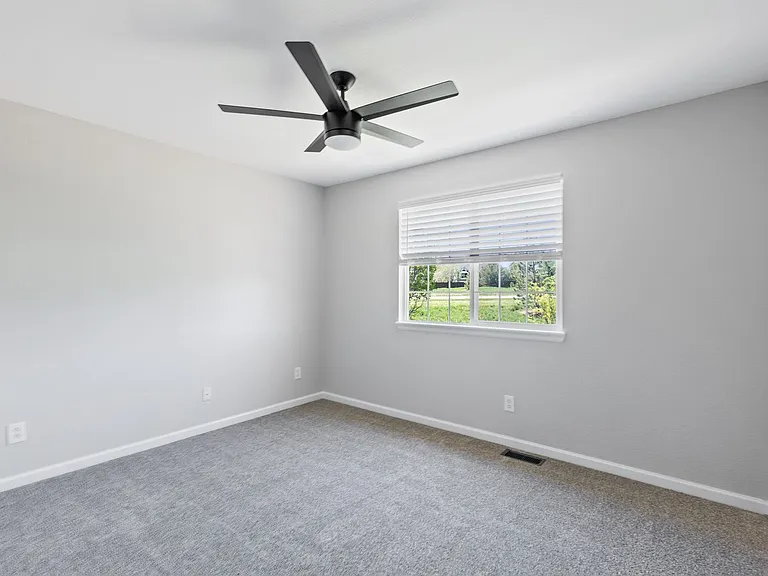 15726 Greenstone Ln — Photo 16