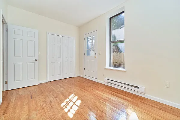 Rented by Living New York | media 11