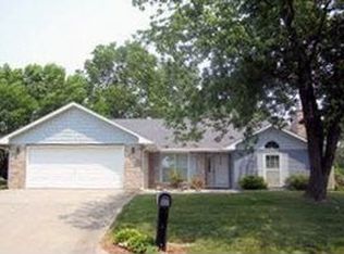 1109 Carla St, Boonville, MO 65233