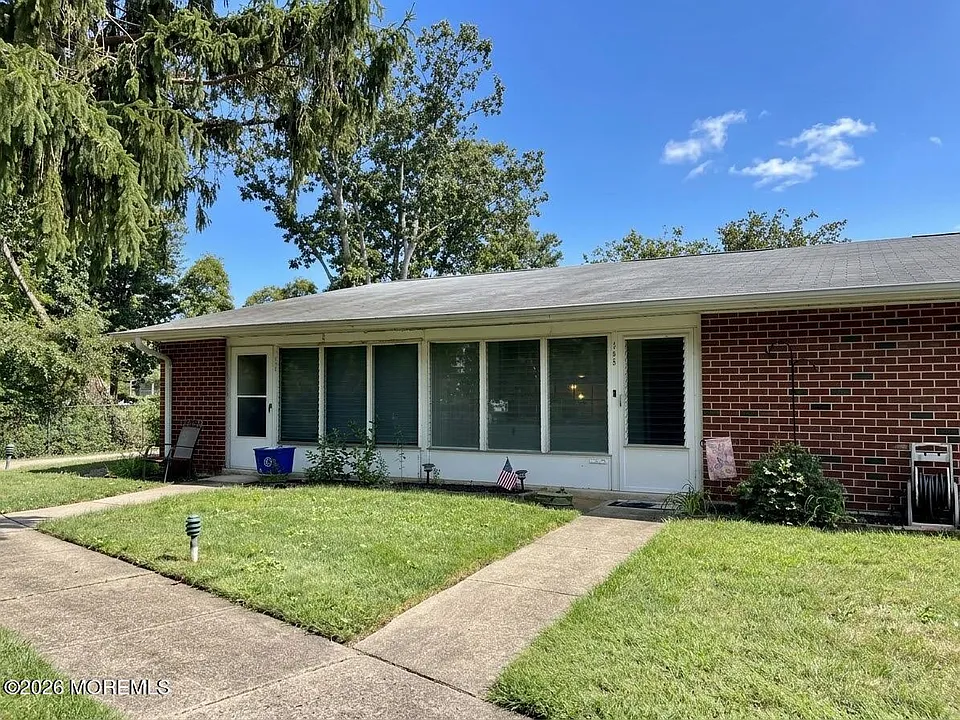 1192B Clydebank Ct