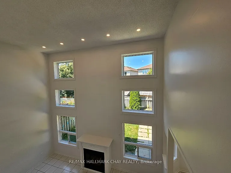 219 Wessenger Dr — Photo 6