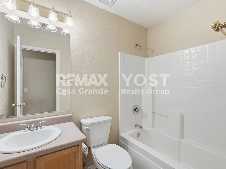 660 W Kingman Loop — Photo 10