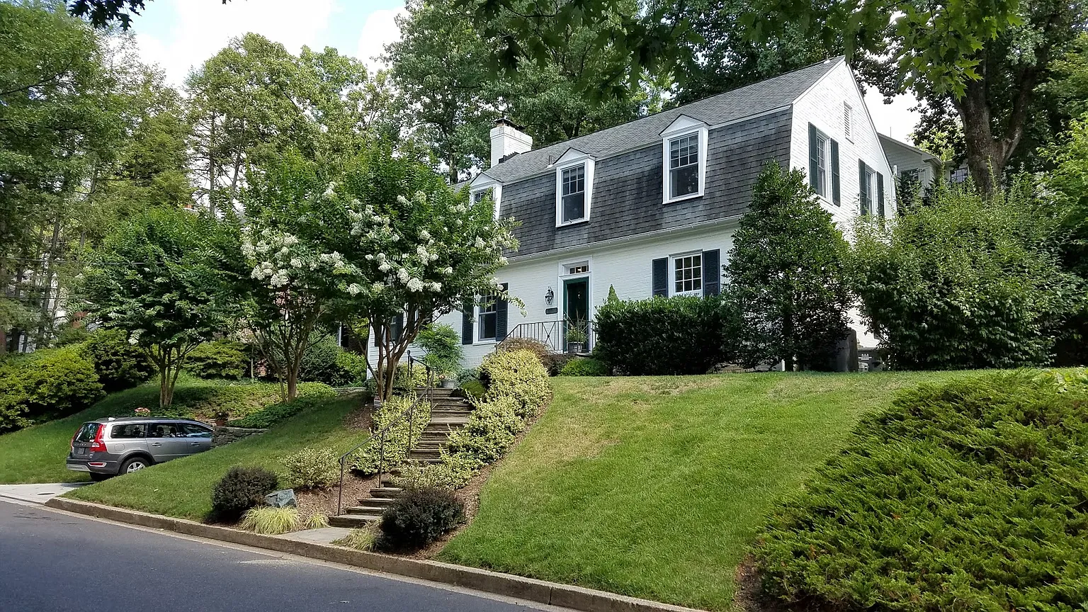 6639 32nd Pl NW photo 1