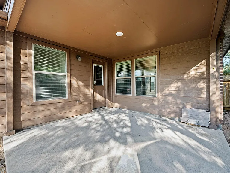 3027 Lockeridge Village Dr — Photo 23
