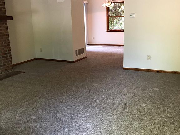 4th image of 952 Tradewind Dr