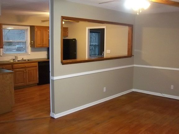 5th image of 6530 N Bell St