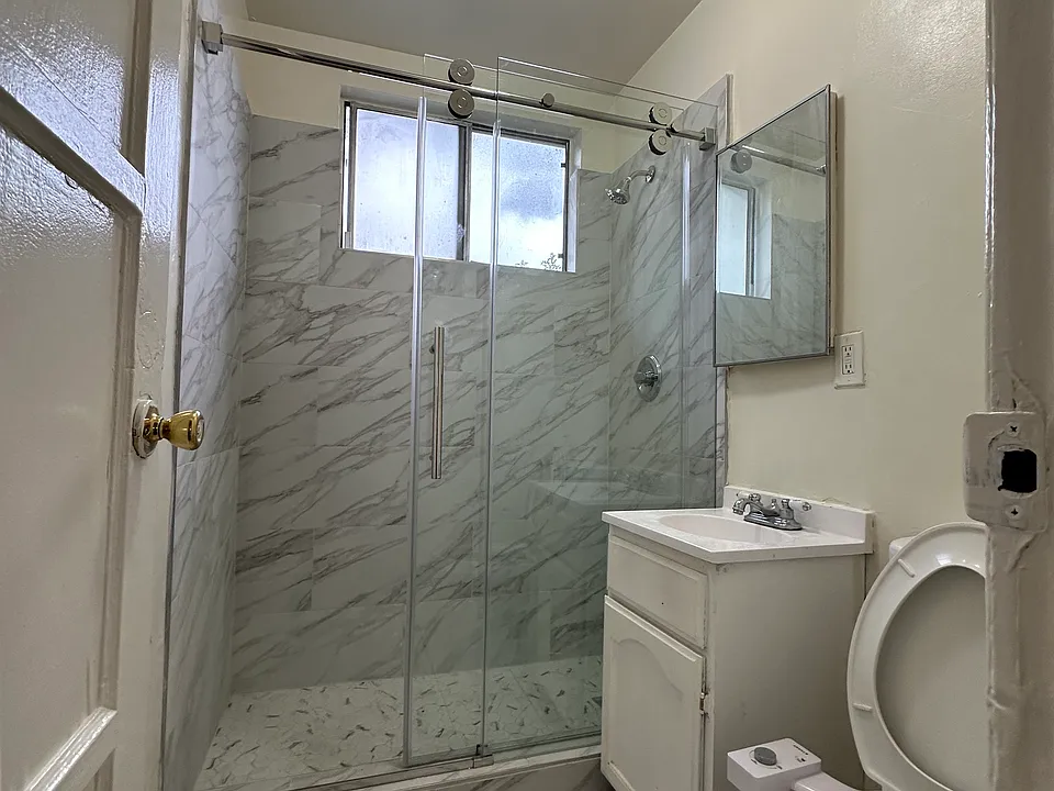 1248 S Greenwood Ave #4
