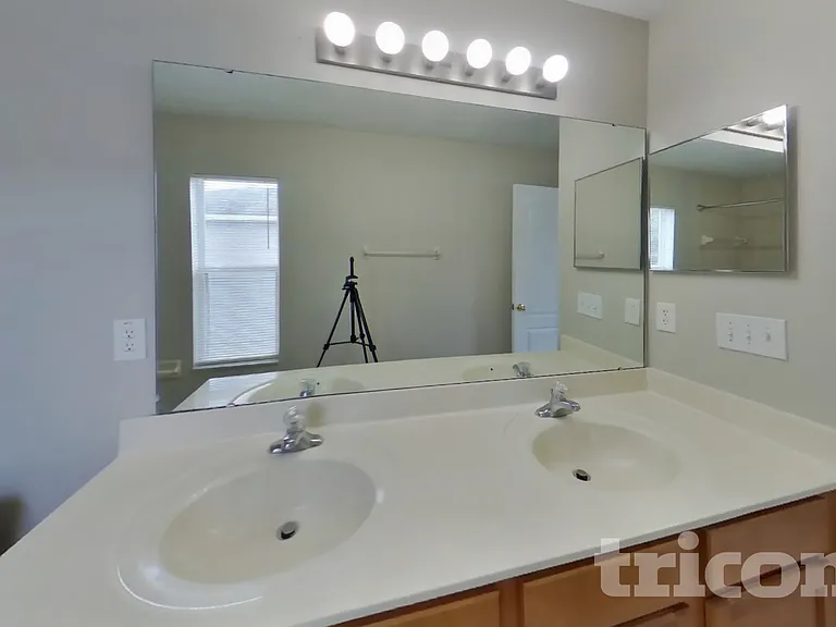 1708 Portcastle Cir — Photo 7