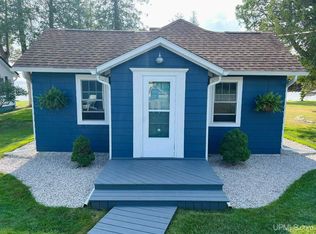 805 N Gulliver Lake Rd, Gulliver, MI 49840