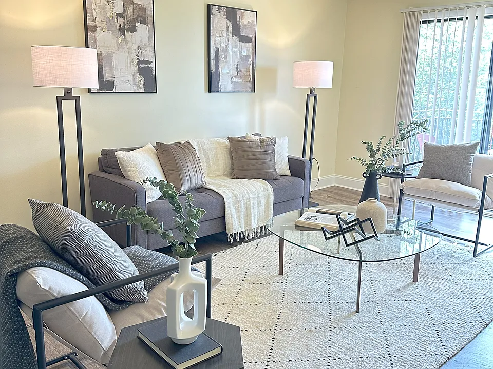 126 Mammoth Rd #27