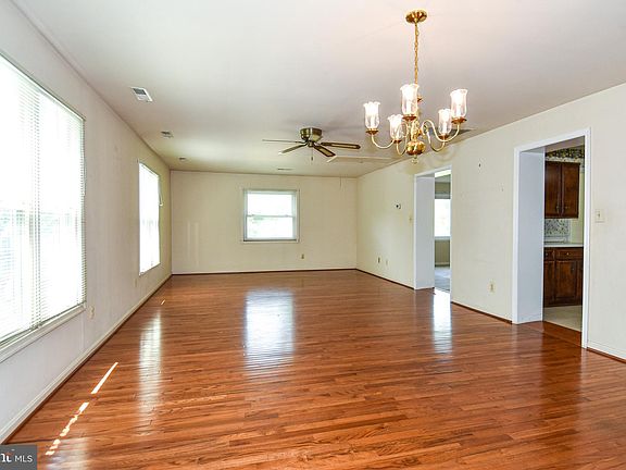 2nd image of 6107 Pike Ct