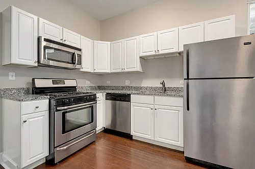 1847 W Armitage Ave #3R Photo 1