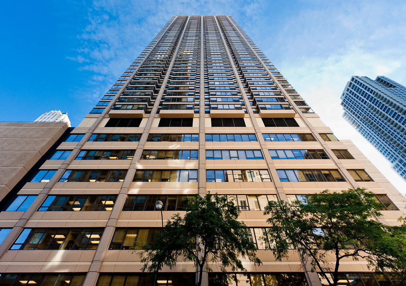 2 bed, $3,500 — Photo 1