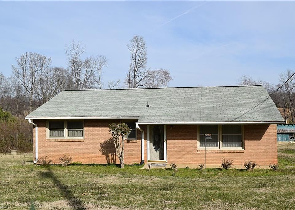 1st image of 4100 Castleford Dr