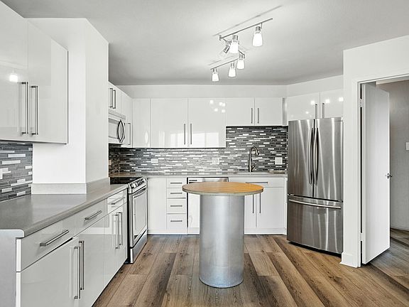 4th image of 550 E 12th Ave Floor 804-8