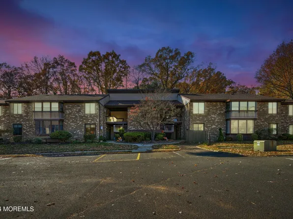 149 Amberly Drive #C, Manalapan, NJ 07726