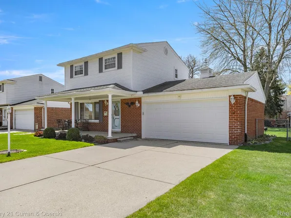10070 Woodlawn St, Taylor, MI 48180