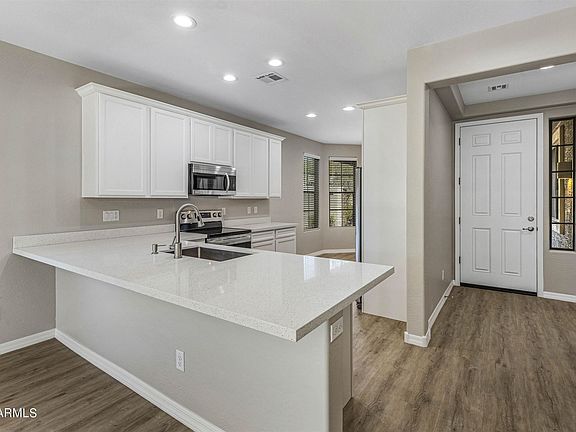 2nd image of 2227 W Via Caballo Blanco