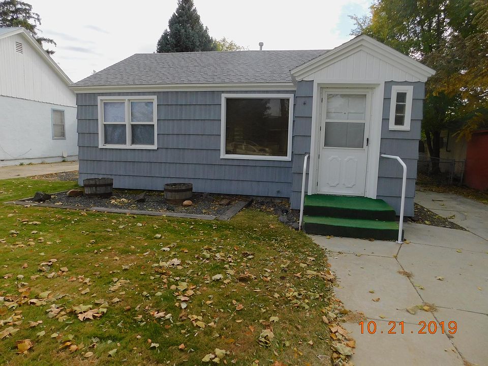 1st image of 803 E 1st St