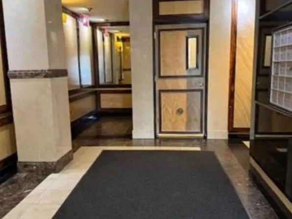 379 Kings Hwy APT 3B, Brooklyn, NY 11223