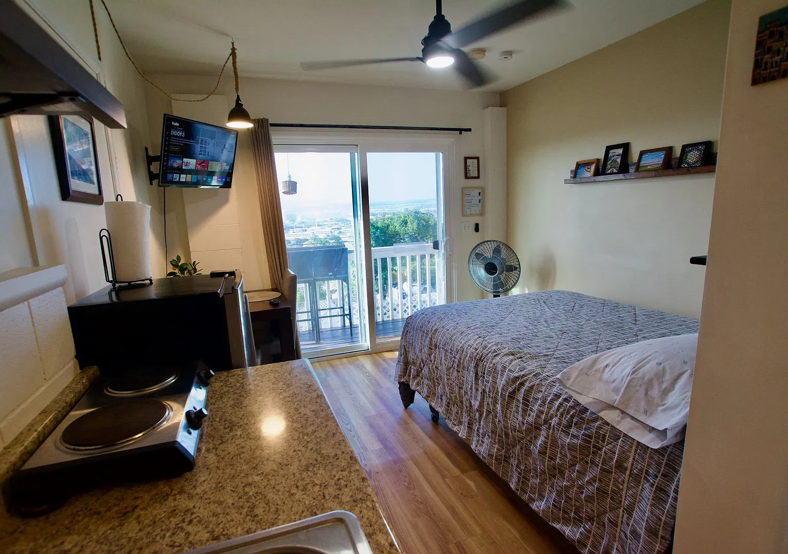 Move-In Ready Furnished Studio with Ocean Views — Photo 3