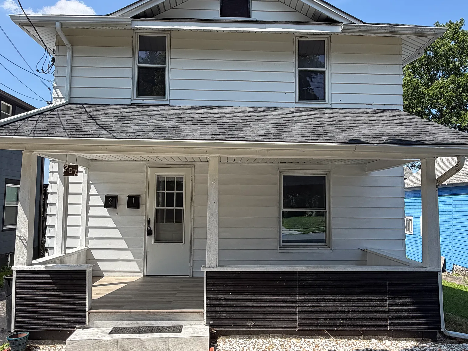 3 bed, 800 sqft, $1,500 — Photo 2