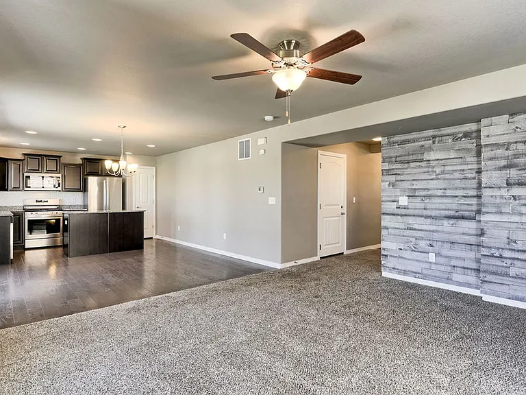 1748 Ruddlesway Dr — Photo 8