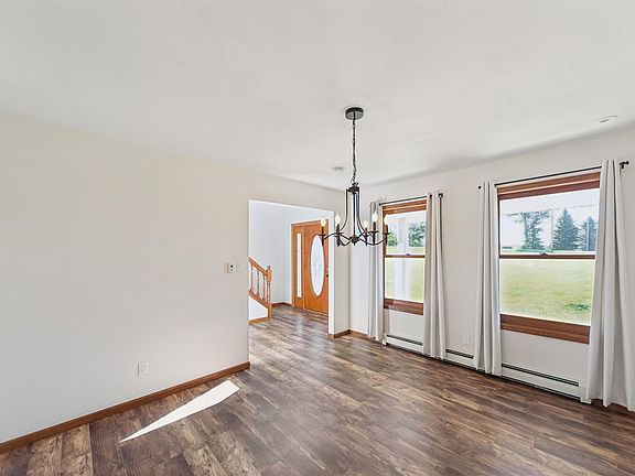 5th image of 4791 Erbe St