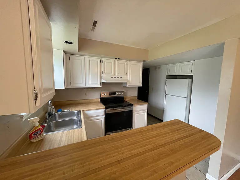 4403 Germantown Dr — Photo 3