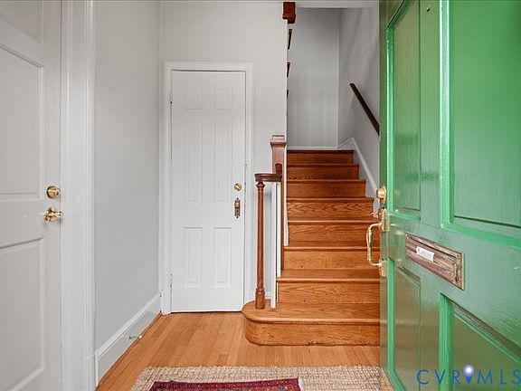 3rd image of 4416 Bromley Ln Floor 2