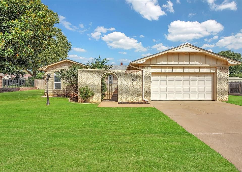 1st image of 1309 Walters Way