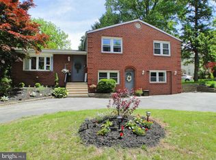 225 S Swarthmore Ave, Swarthmore, PA 19081