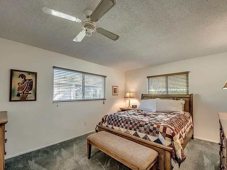 4425 SE 13th Ave — Photo 5