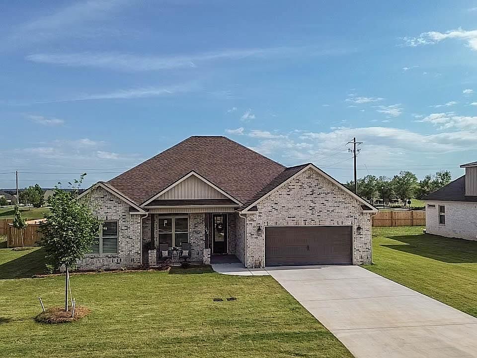 1st image of 202 Farmland Cir