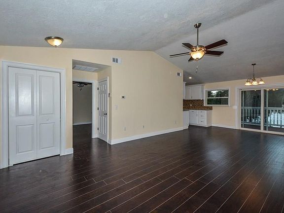 5th image of 921 Lynnlea Ln