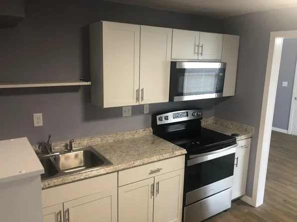 1030 3rd St W, Bradenton, FL 34205