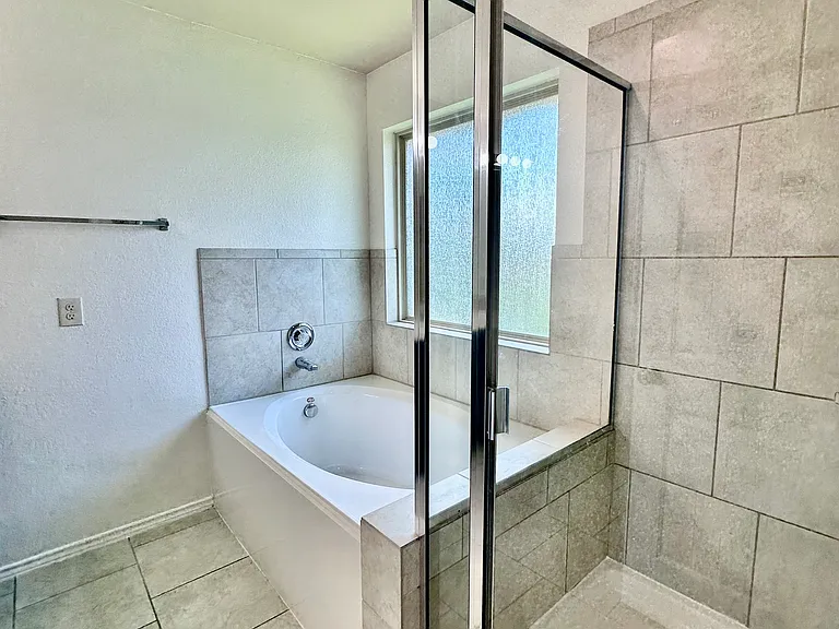 6430 Stoney Creek Dr — Photo 21
