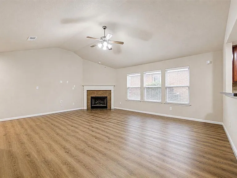16702 Grovetrail Ln — Photo 14
