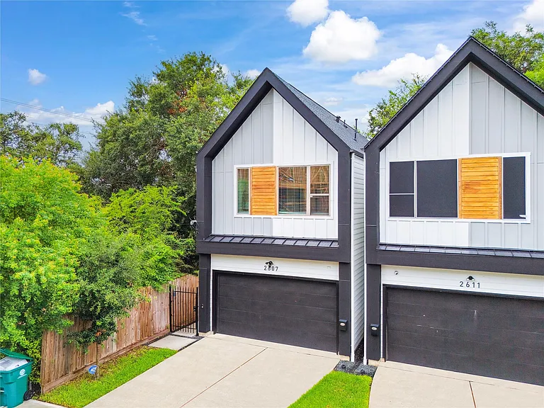 2607 Rosalie St — Photo 26