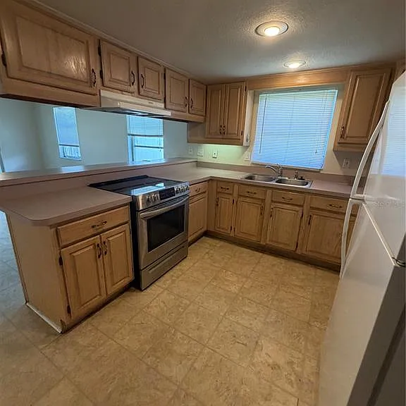 517 London Rd — Photo 4